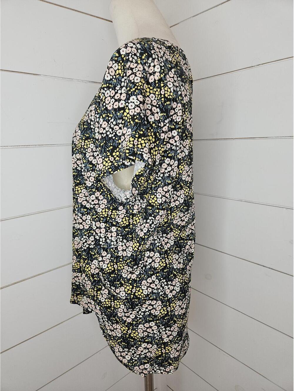 H&M Basic large black with floral printed cotton blouse - Picture 2 of 7